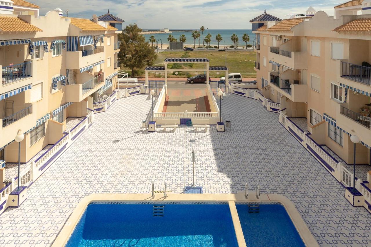 Raxi Appartement Torrevieja Buitenkant foto